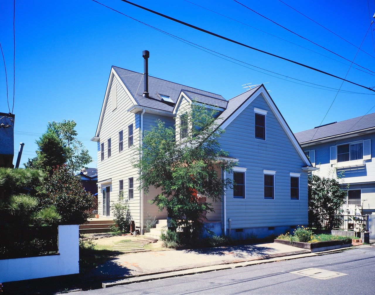 しっくい壁と天然素材で仕上げたオーダーインテリア